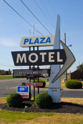 Plaza Motel